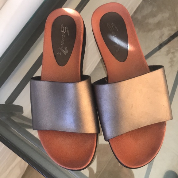 Seven pewter leather slides in good used condition size 7 - Picture 1 of 8